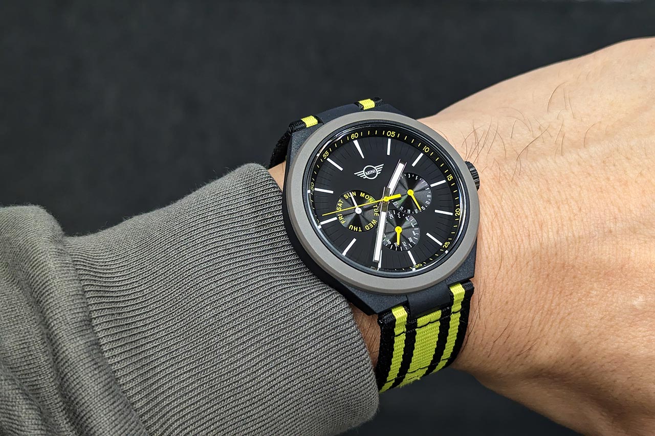 MINI アップサイクルウォッチ 装着例