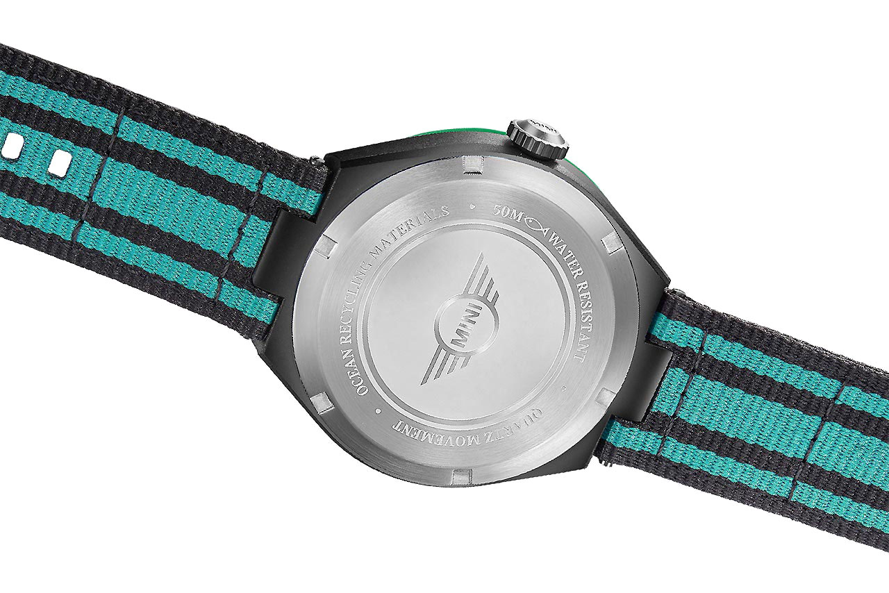 MINI アップサイクルウォッチ 裏面